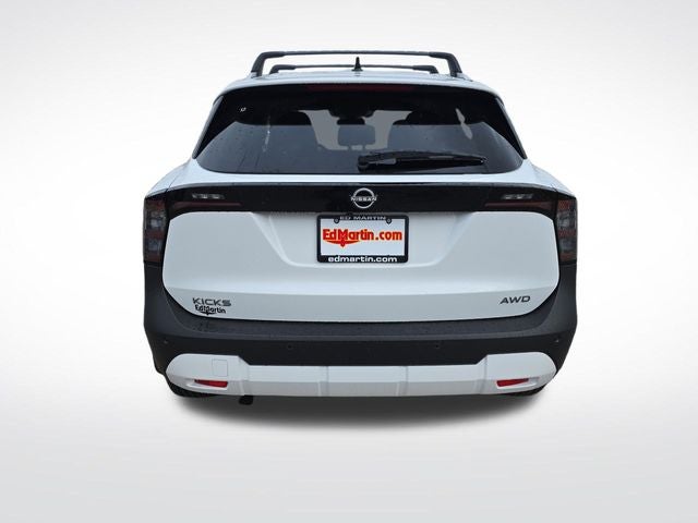 2026 Nissan Kicks SV