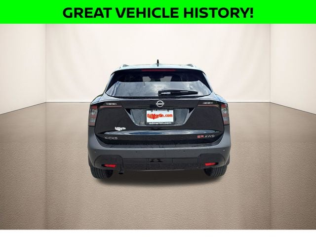 2025 Nissan Kicks SR