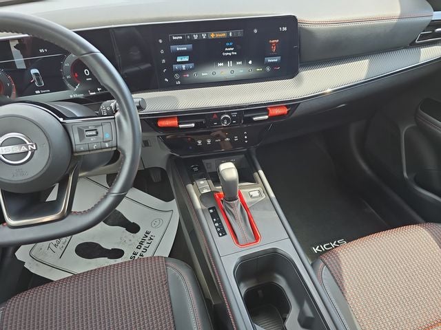 2025 Nissan Kicks SR