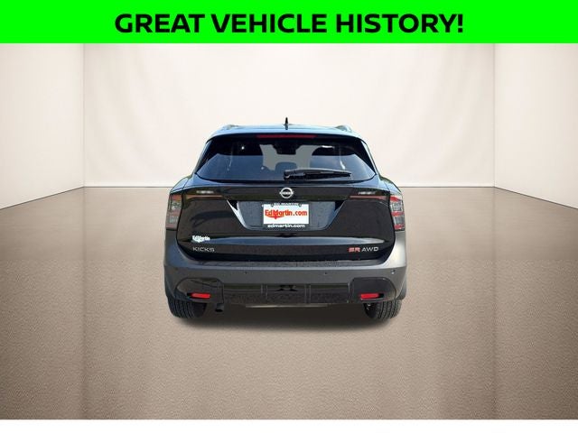 2025 Nissan Kicks SR