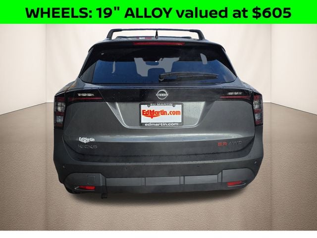 2026 Nissan Kicks SR