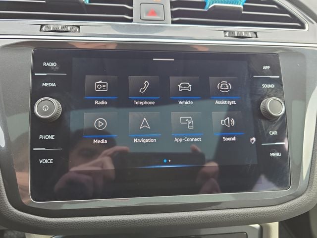 2023 Volkswagen Tiguan 2.0T SE