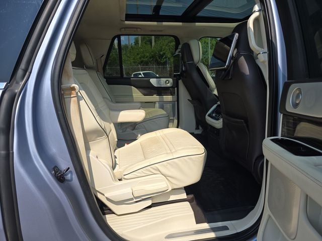 2021 Lincoln Navigator L Black Label