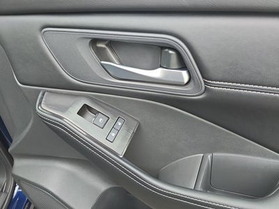 2025 Nissan Rogue SV PREMIUM