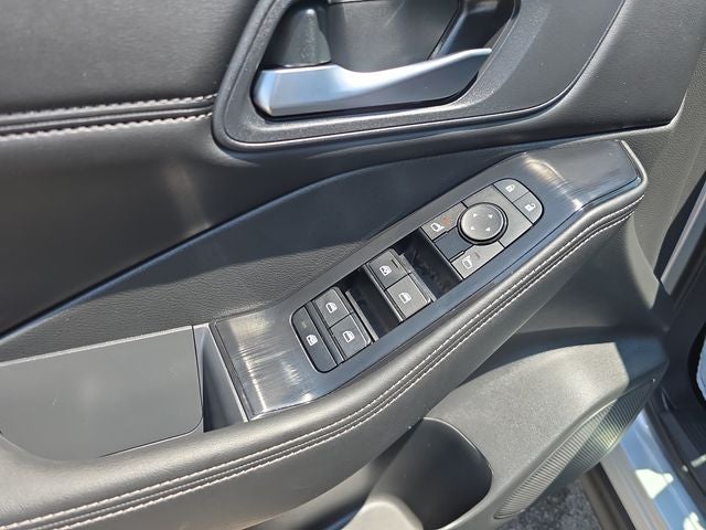 2023 Nissan Rogue SV PREMIUM