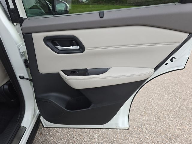2023 Nissan Rogue SV PREMIUM