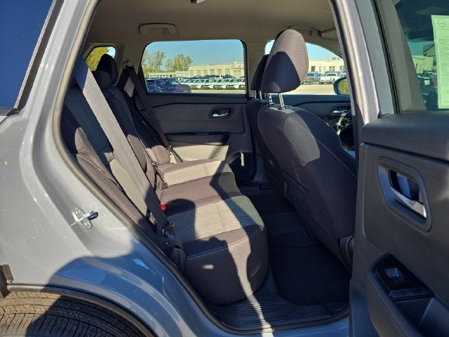 2027 Nissan Rogue SV