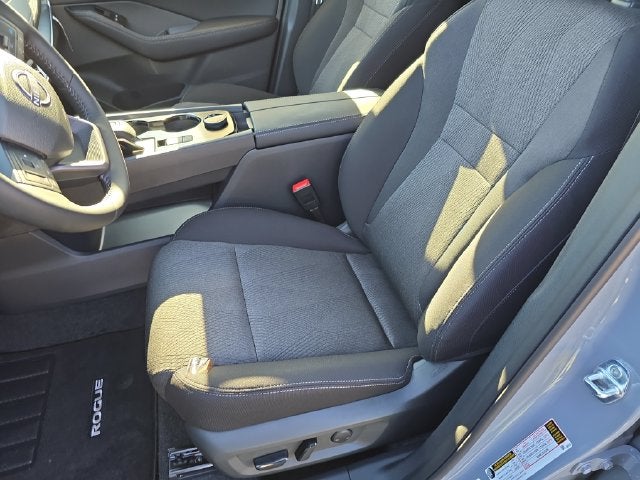 2027 Nissan Rogue SV
