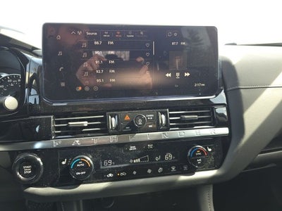 2026 Nissan Pathfinder SV