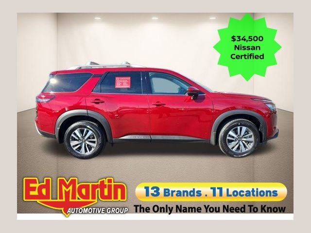 2025 Nissan Pathfinder SL