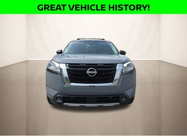 2022 Nissan Pathfinder SL