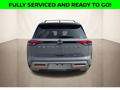 2022 Nissan Pathfinder SL