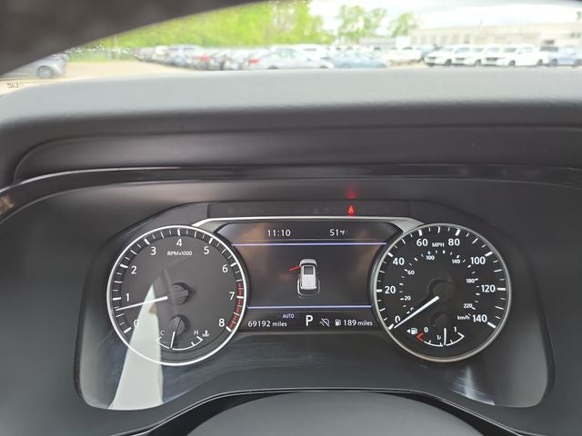 2022 Nissan Pathfinder SL