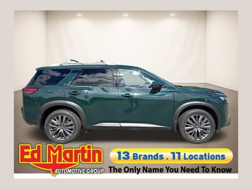 2023 Nissan Pathfinder SL
