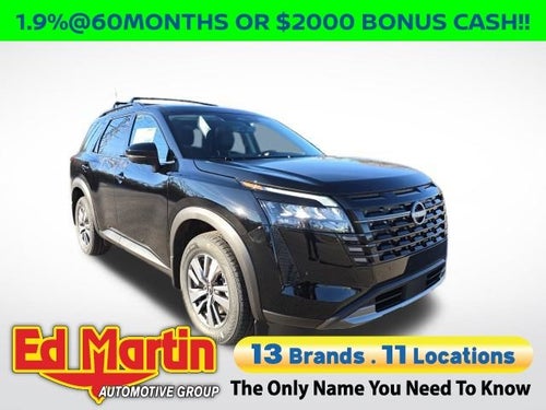 2026 Nissan Pathfinder SL