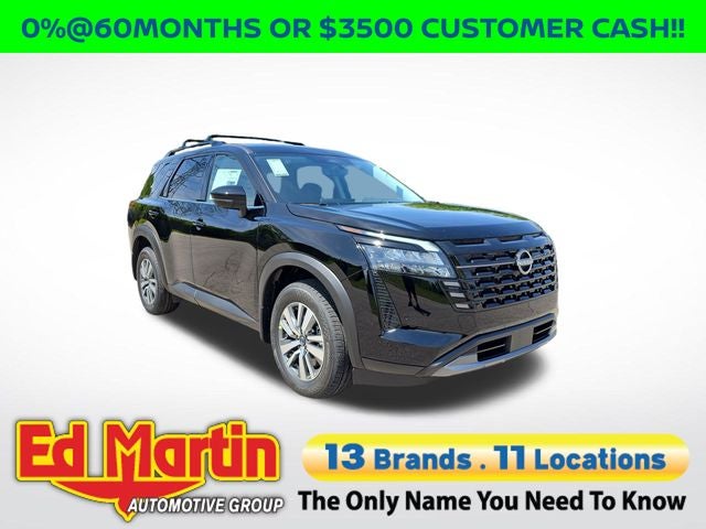 2026 Nissan Pathfinder SL