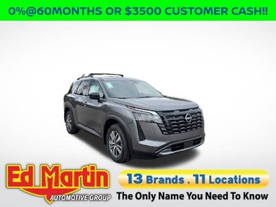 2026 Nissan Pathfinder SL