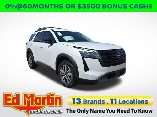 2026 Nissan Pathfinder SL
