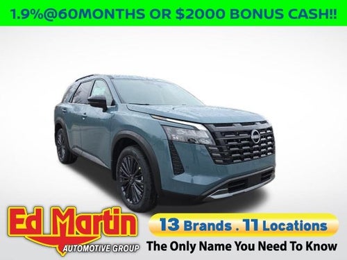 2026 Nissan Pathfinder SL