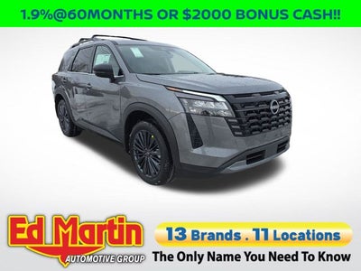 2026 Nissan Pathfinder SL