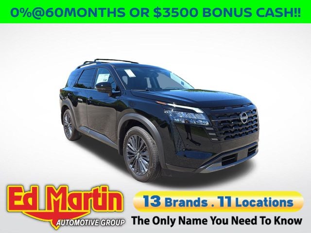 2026 Nissan Pathfinder SL