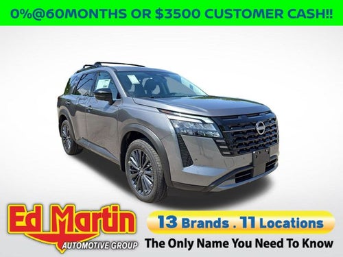 2026 Nissan Pathfinder SL