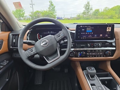 2026 Nissan Pathfinder Platinum