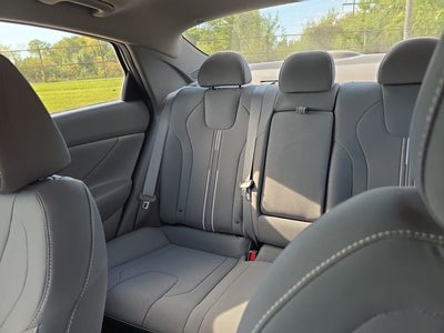 2022 Hyundai Elantra SEL PREMIUM