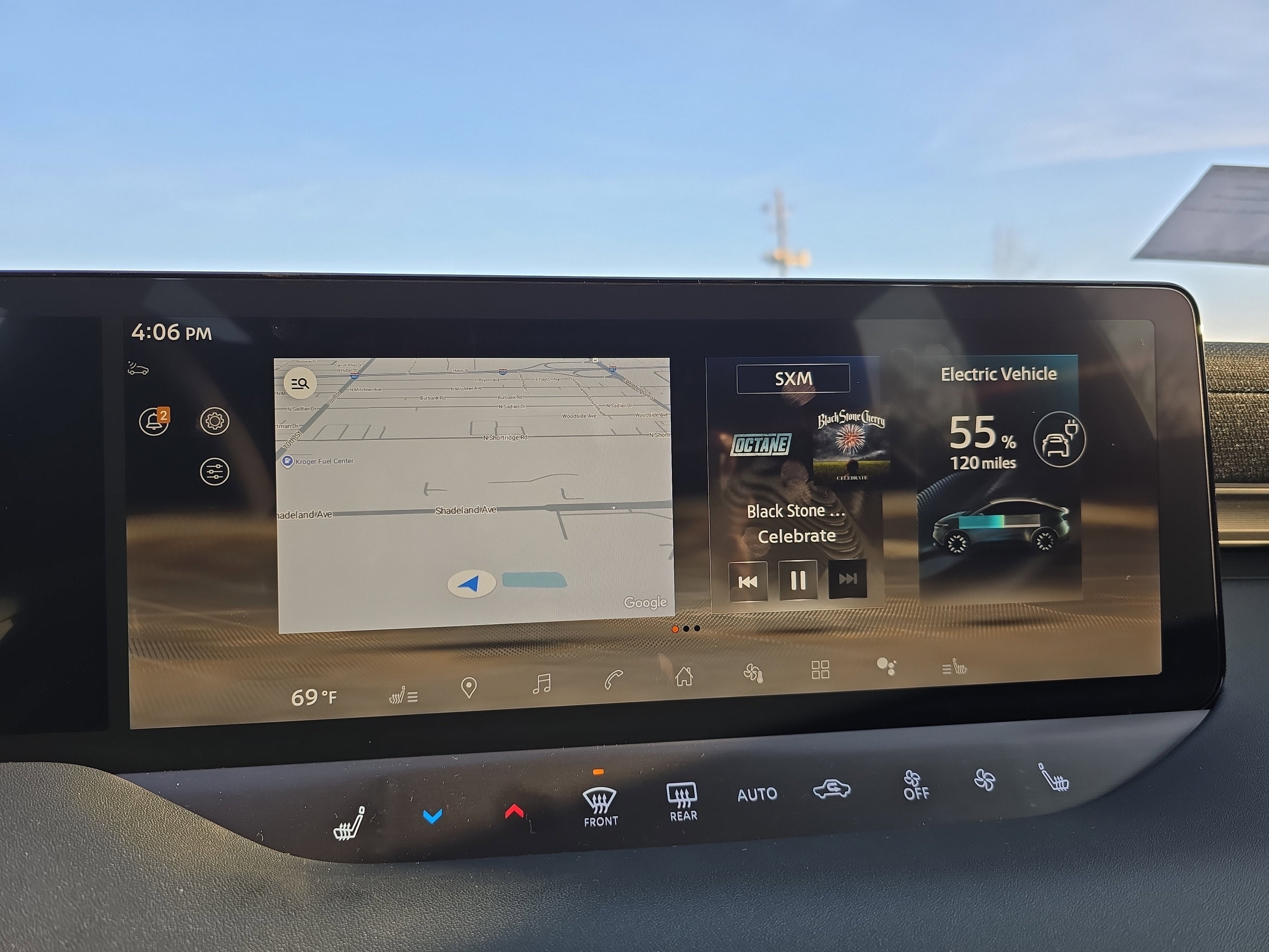 2026 Nissan LEAF SV+