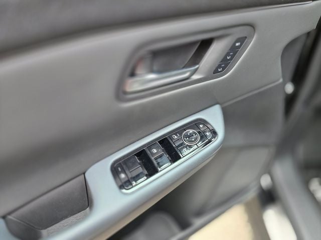2026 Nissan Leaf PLATINUM+