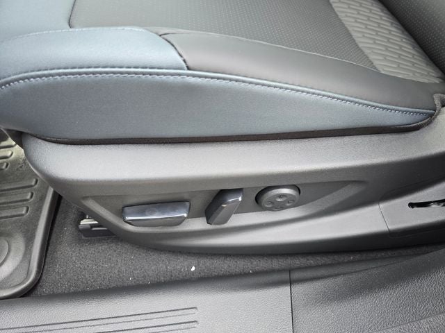 2026 Nissan Leaf PLATINUM+