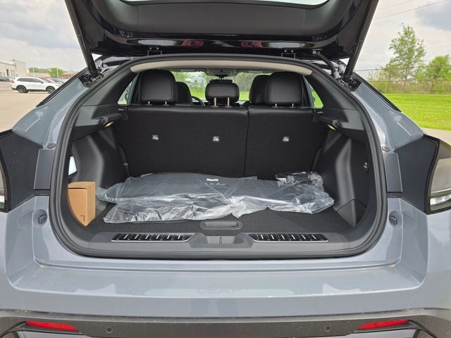 2026 Nissan Leaf PLATINUM+