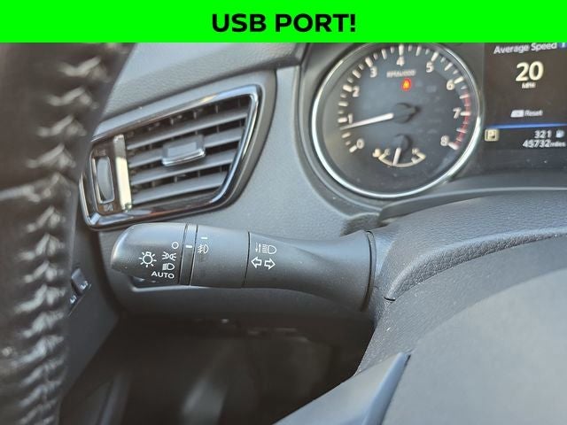 2022 Nissan Rogue Sport SV