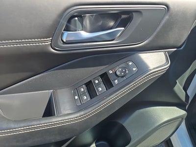 2023 Nissan Rogue SV PREMIUM/MIDNIGHT