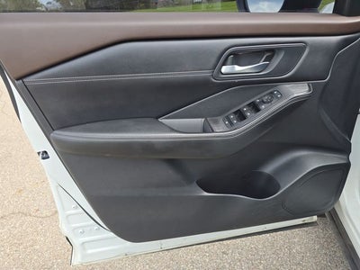 2023 Nissan Rogue SV PREMIUM/MIDNIGHT