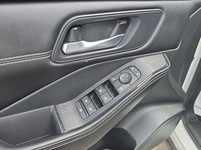 2023 Nissan Rogue SV PREMIUM/MIDNIGHT