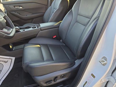 2025 Nissan Rogue SL