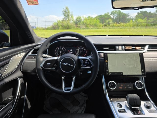 2024 Jaguar XF R-Dynamic SE