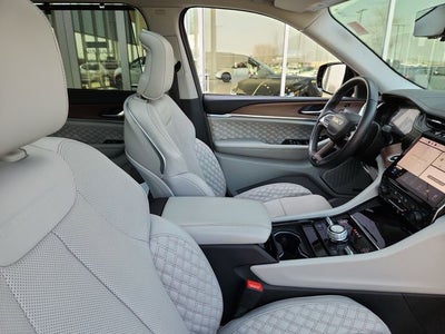 2022 Jeep Grand Cherokee L Summit