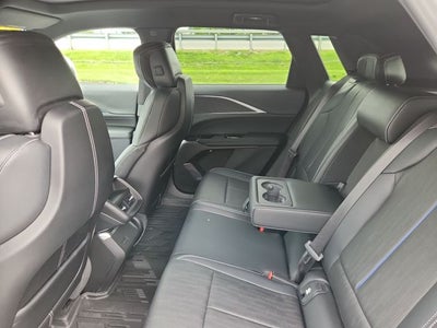2024 Cadillac LYRIQ Luxury