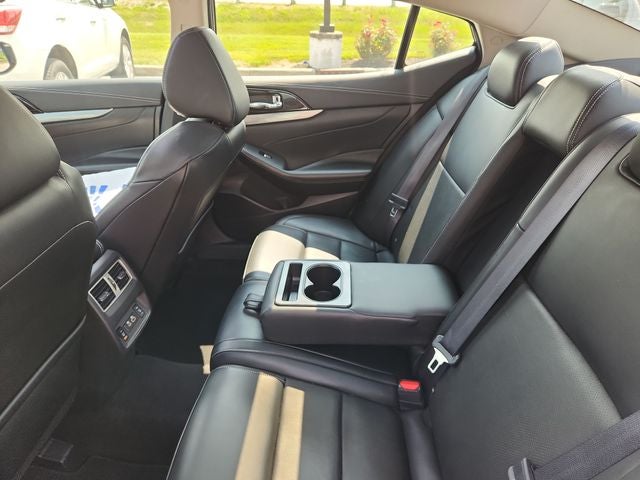 2023 Nissan Maxima 3.5 SL