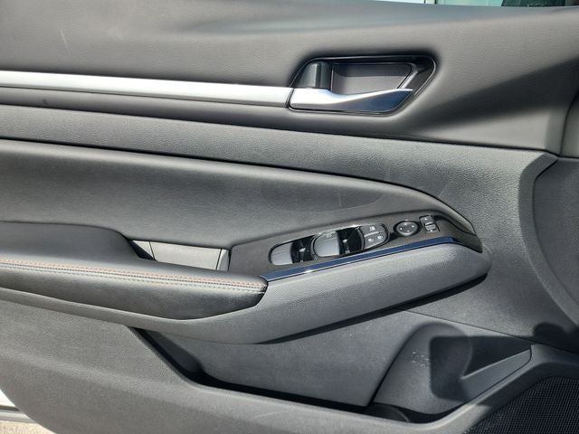 2024 Nissan Altima 2.0 SR