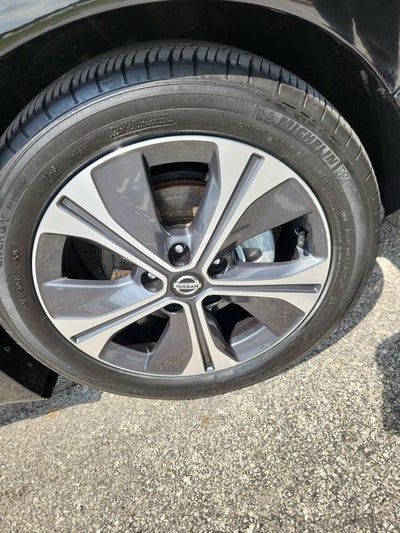 2022 Nissan Leaf SV