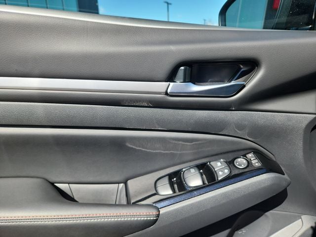 2025 Nissan Altima 2.5 SR