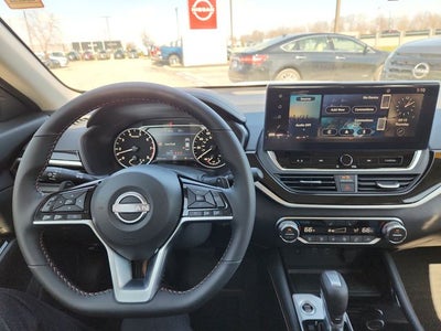 2025 Nissan Altima 2.5 SR