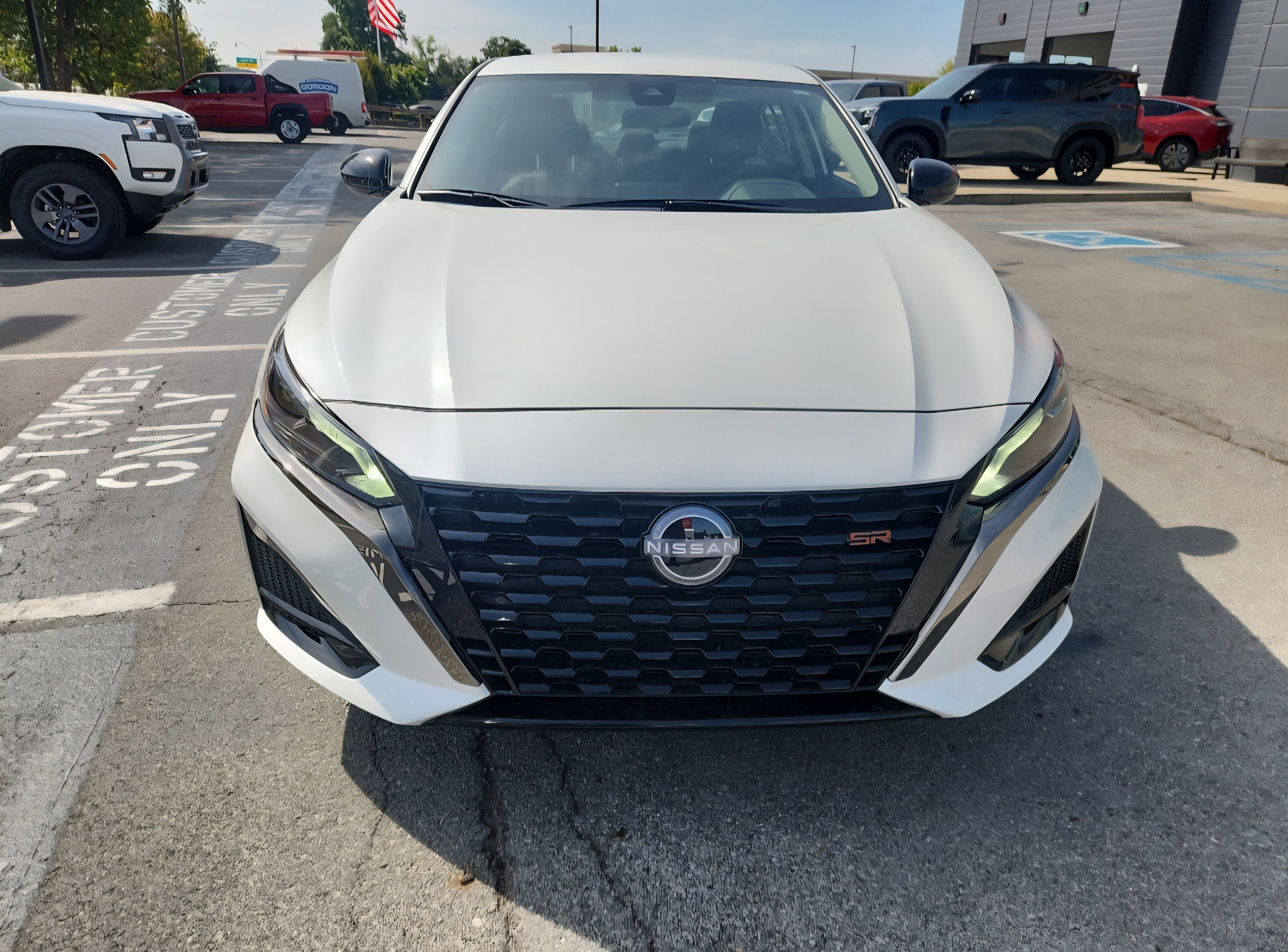 2025 Nissan Altima SR