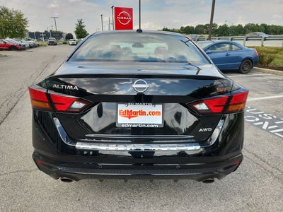 2023 Nissan Altima 2.5 SR