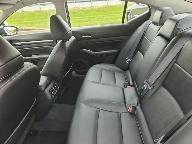 2021 Nissan Altima 2.5 Platinum