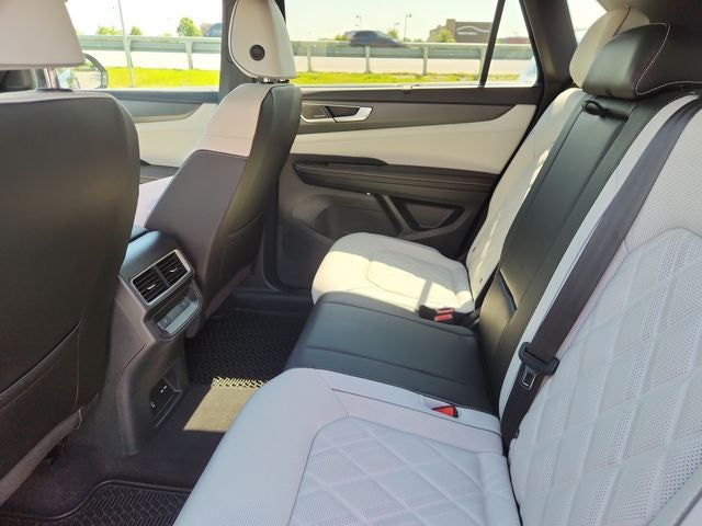 2024 Volkswagen Atlas Cross Sport 2.0T SEL Premium R-Line