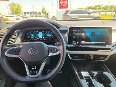 2024 Volkswagen Atlas Cross Sport 2.0T SEL Premium R-Line